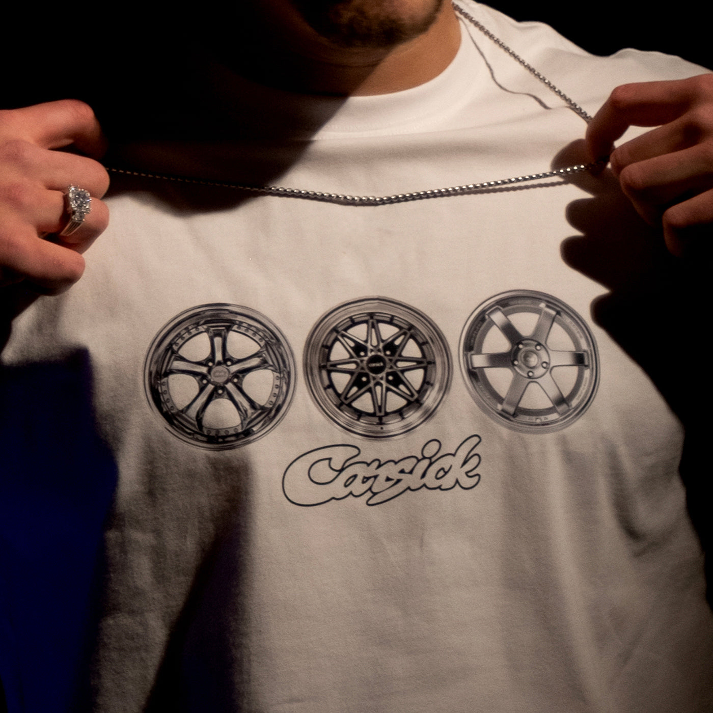 ICONS T-SHIRT