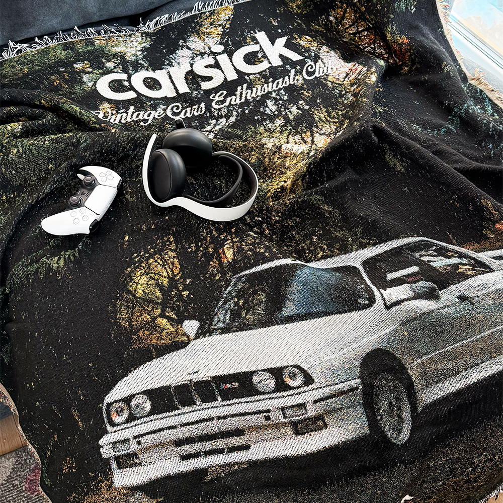 E30 WOVEN BLANKET