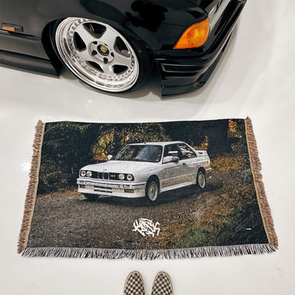 E30 WOVEN BLANKET
